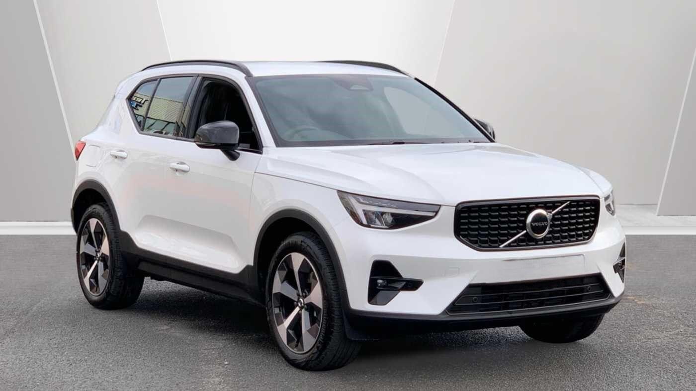 Main listing image - Volvo XC40