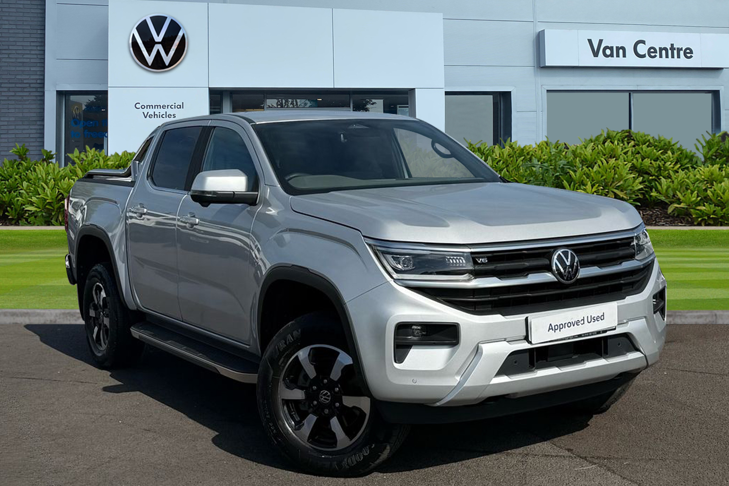 Main listing image - Volkswagen Amarok