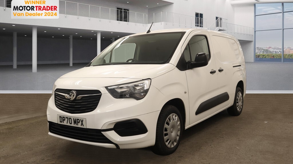 Main listing image - Vauxhall Combo Cargo