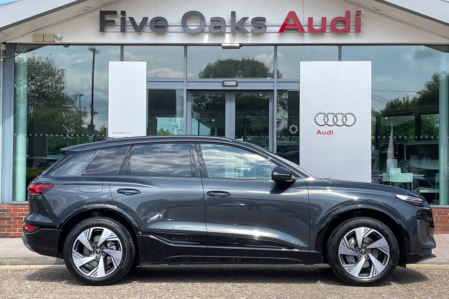Main listing image - Audi Q6 E Tron