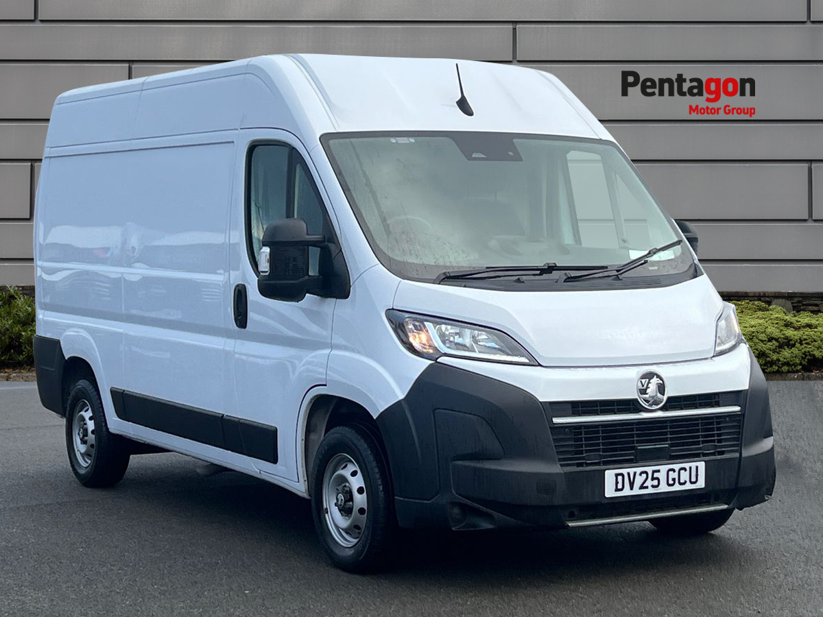 Main listing image - Vauxhall Movano