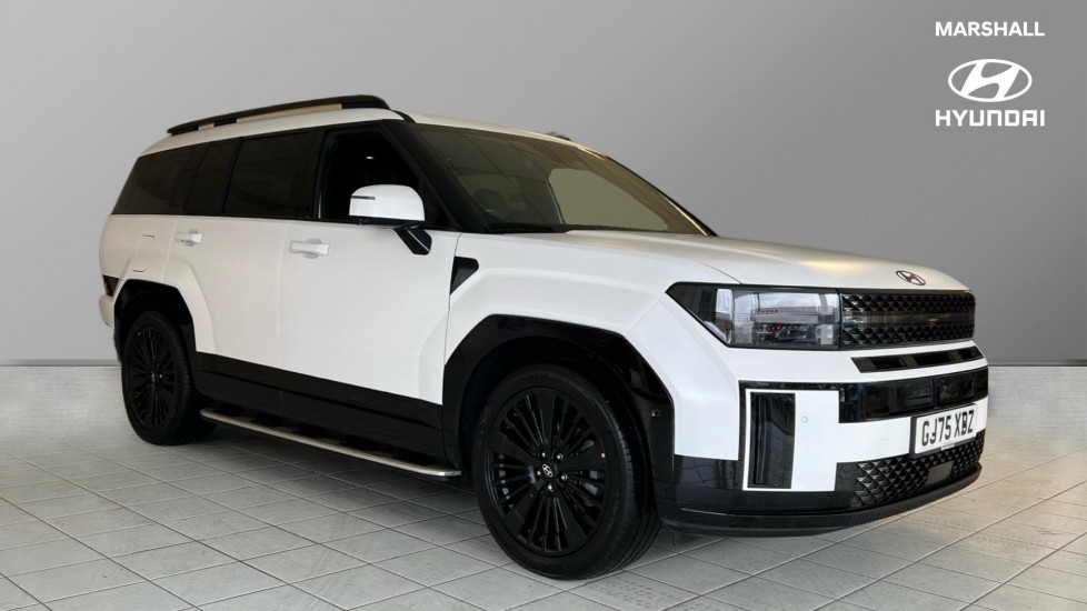 Main listing image - Hyundai Santa Fe