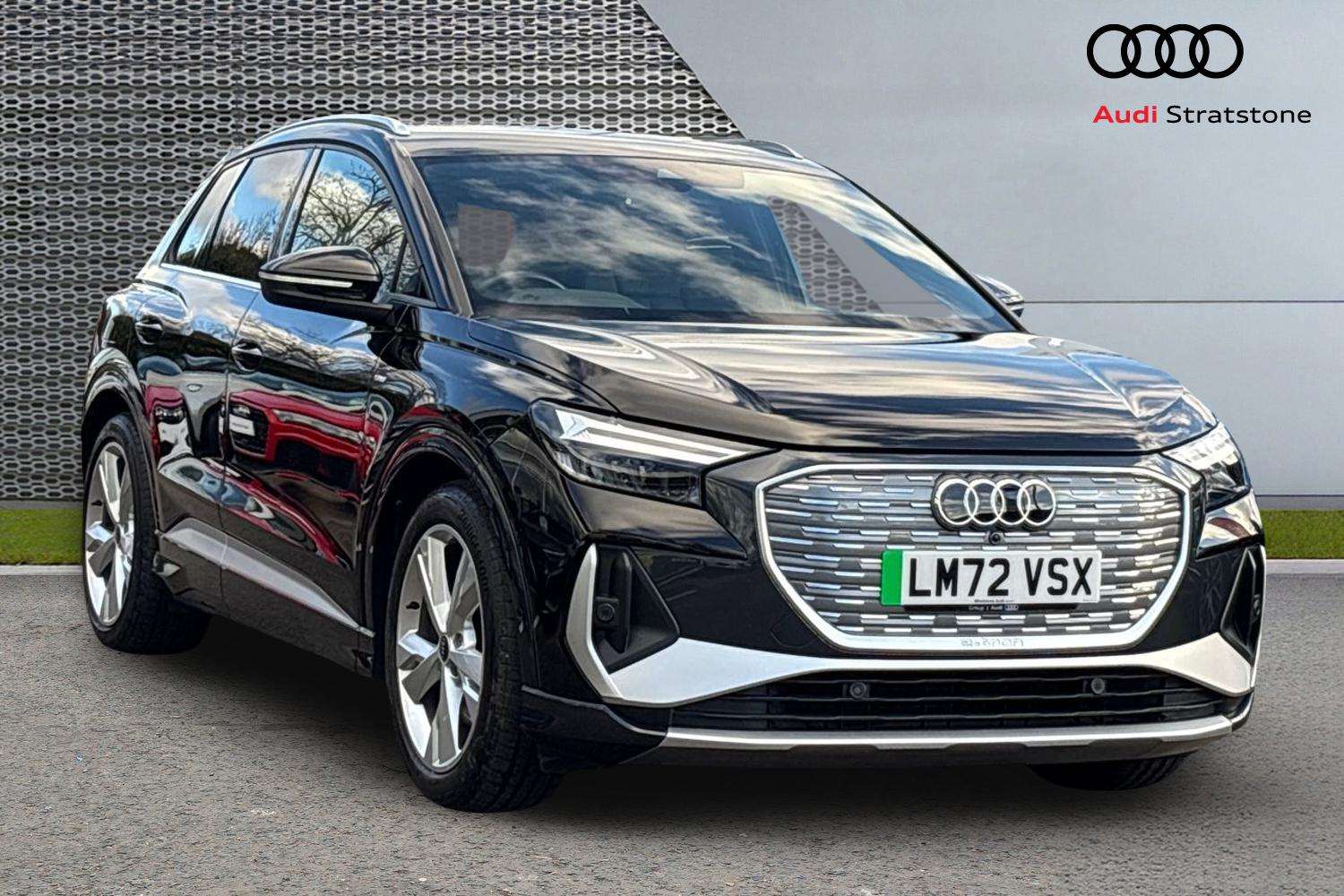 Main listing image - Audi Q4