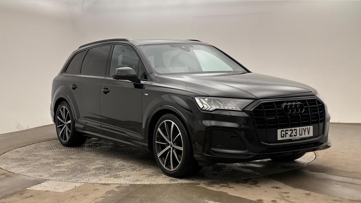 Main listing image - Audi Q7