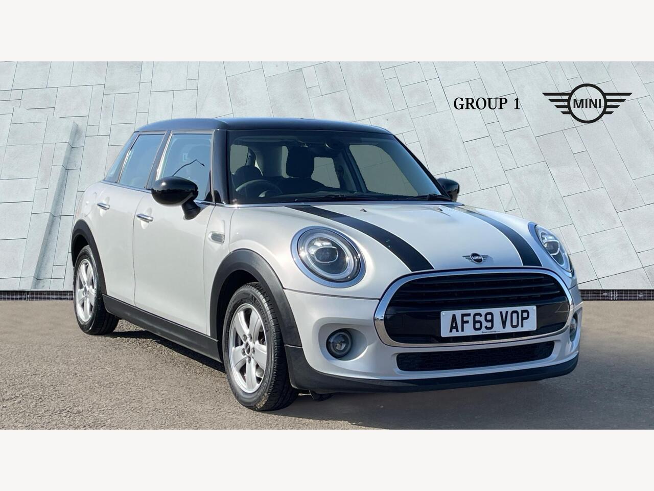 Main listing image - MINI Hatchback 5dr
