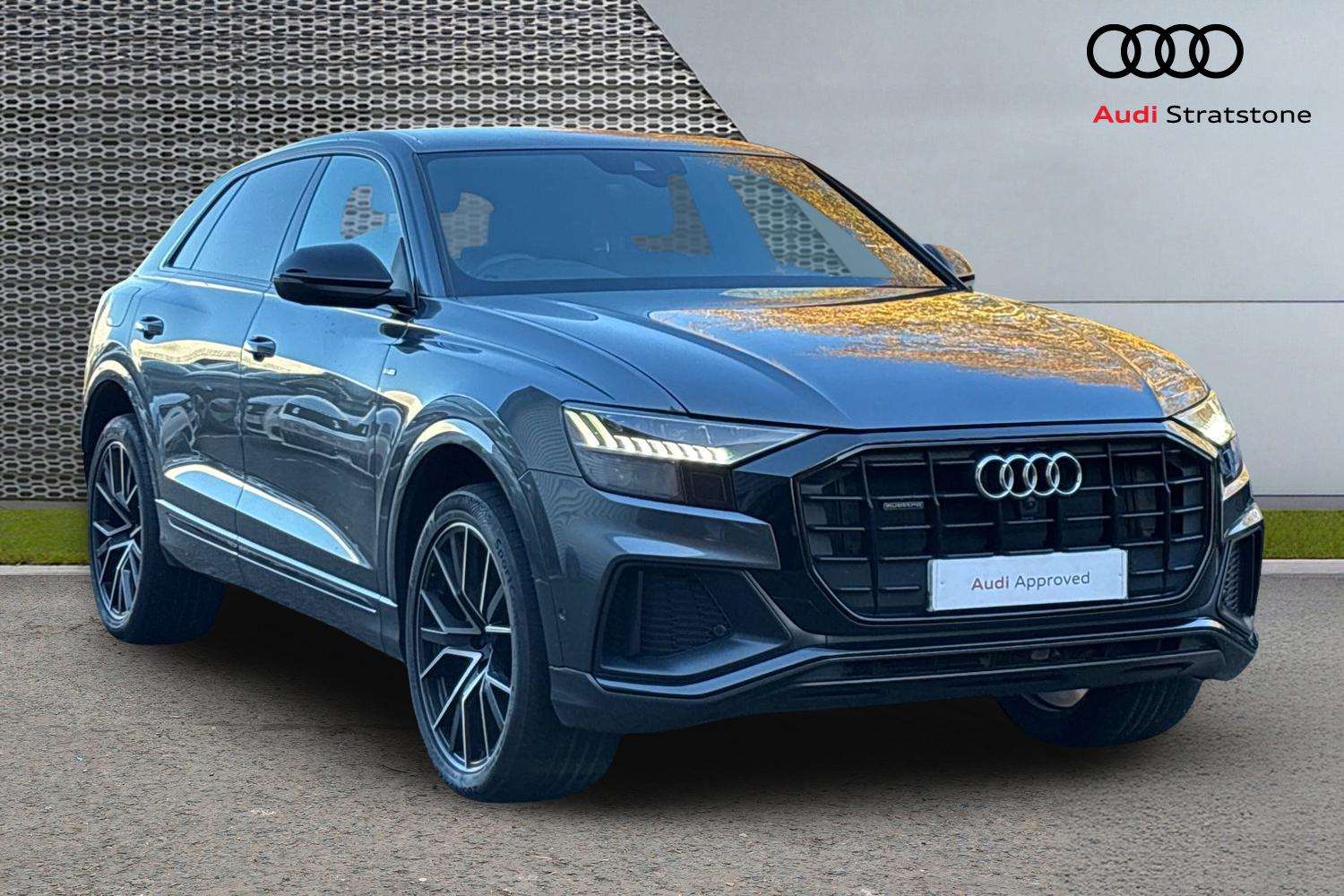 Main listing image - Audi Q8