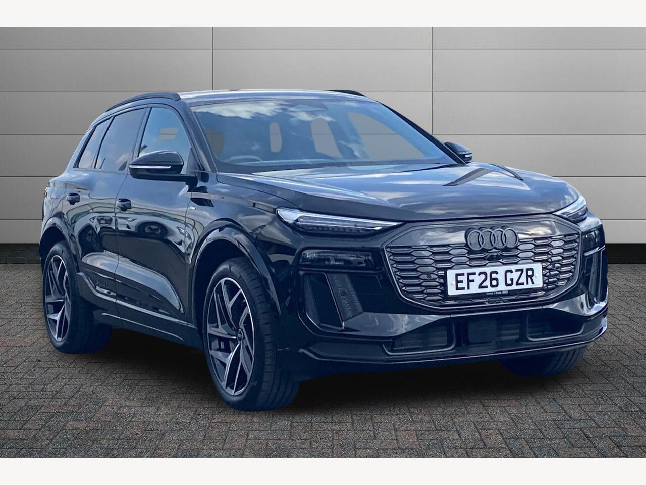 Main listing image - Audi Q6