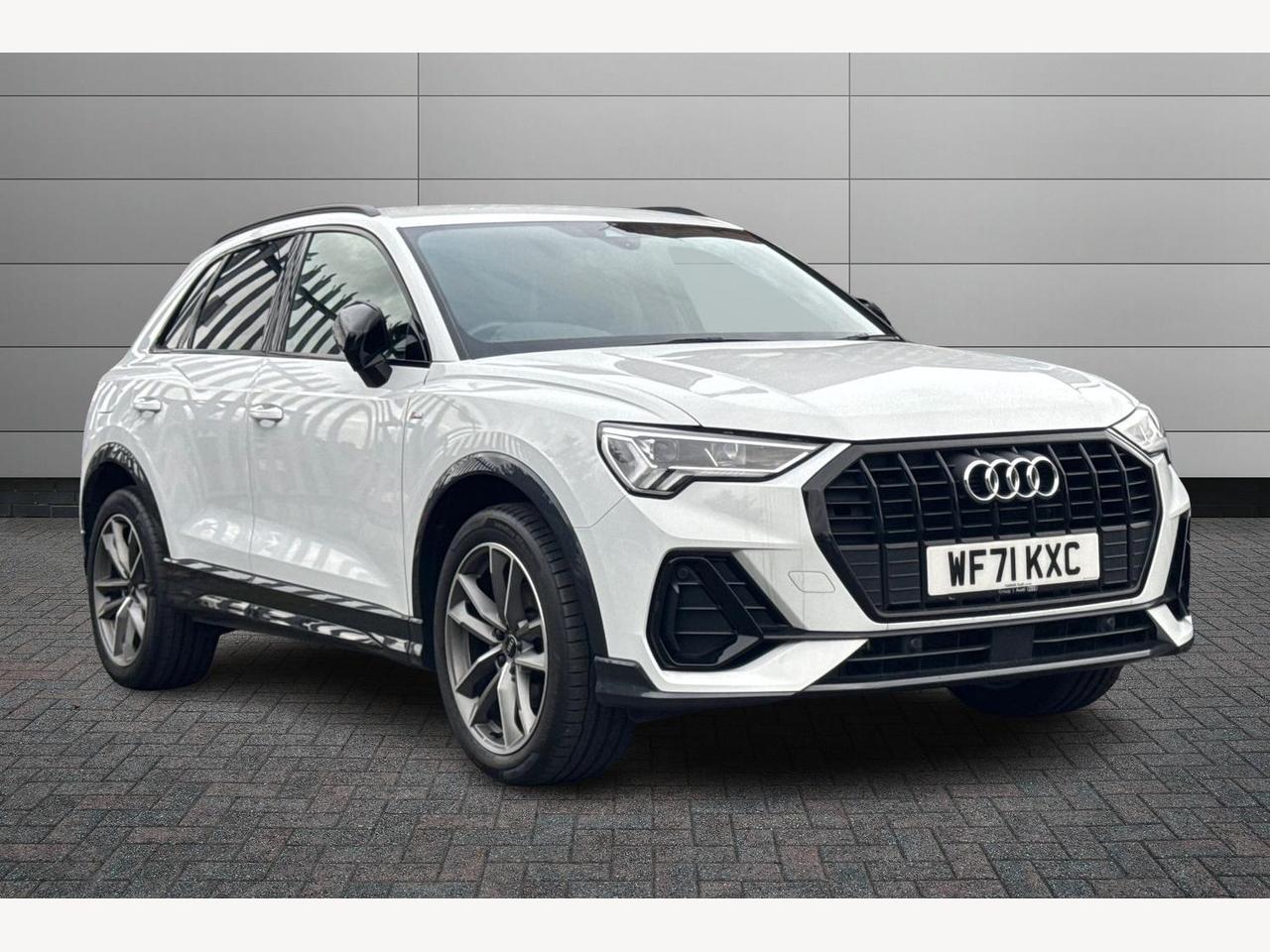 Main listing image - Audi Q3