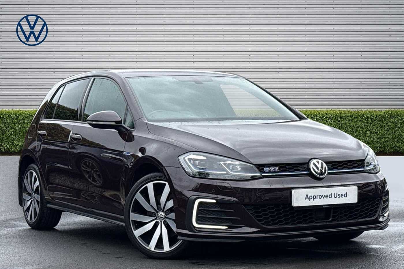 Main listing image - Volkswagen Golf