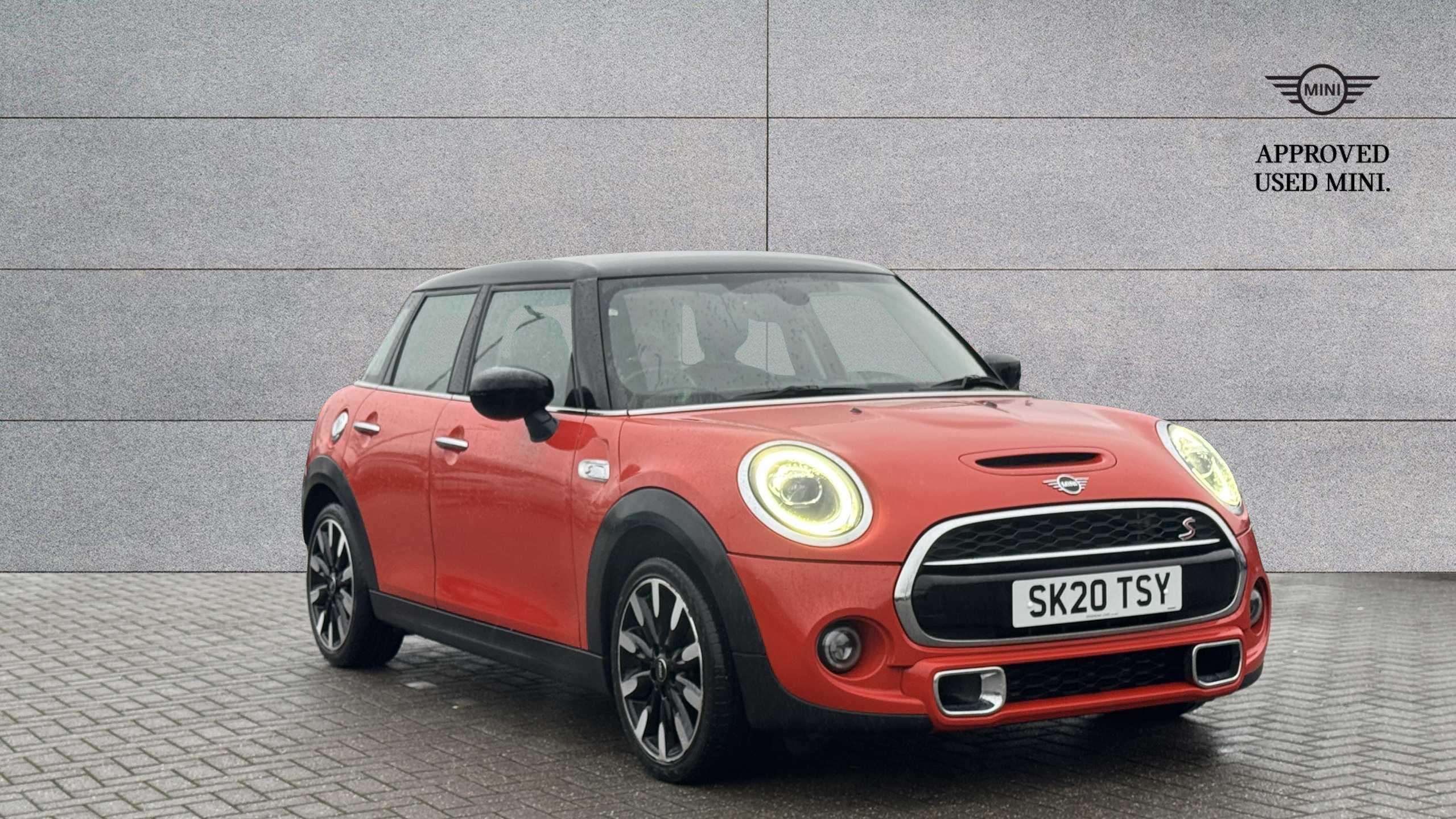 Main listing image - MINI Hatchback 5dr