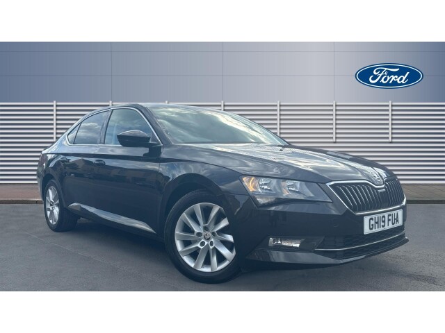 Main listing image - Skoda Superb