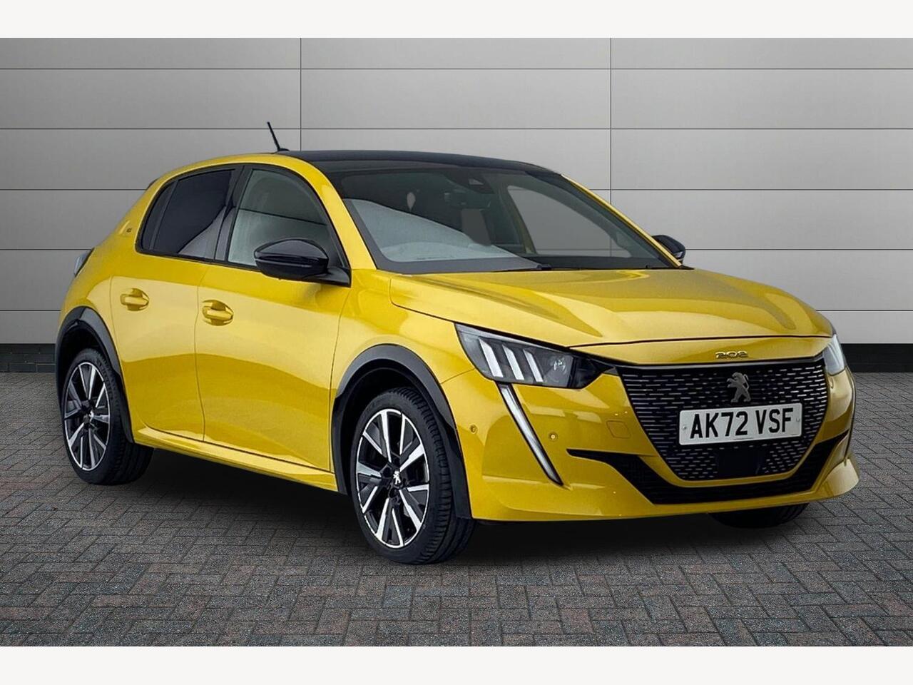 Main listing image - Peugeot 208