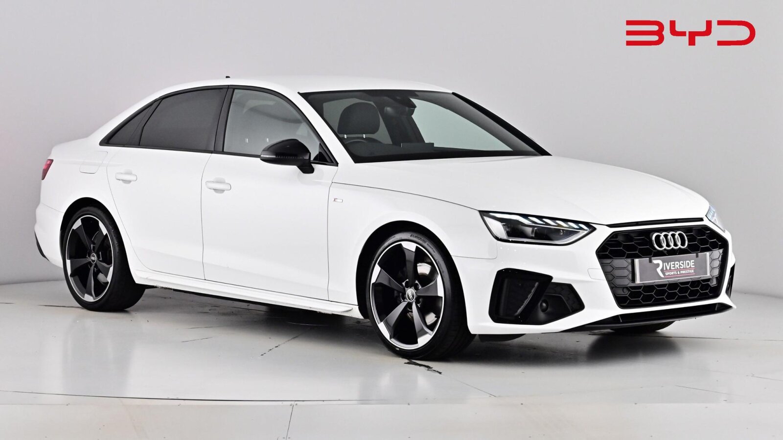 Main listing image - Audi A4