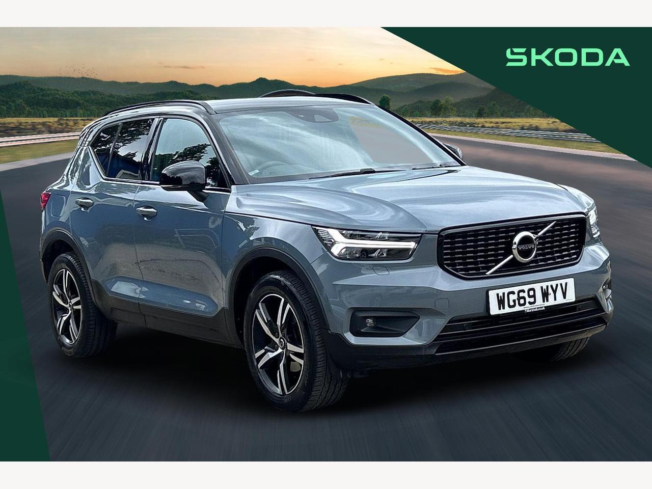 Main listing image - Volvo XC40