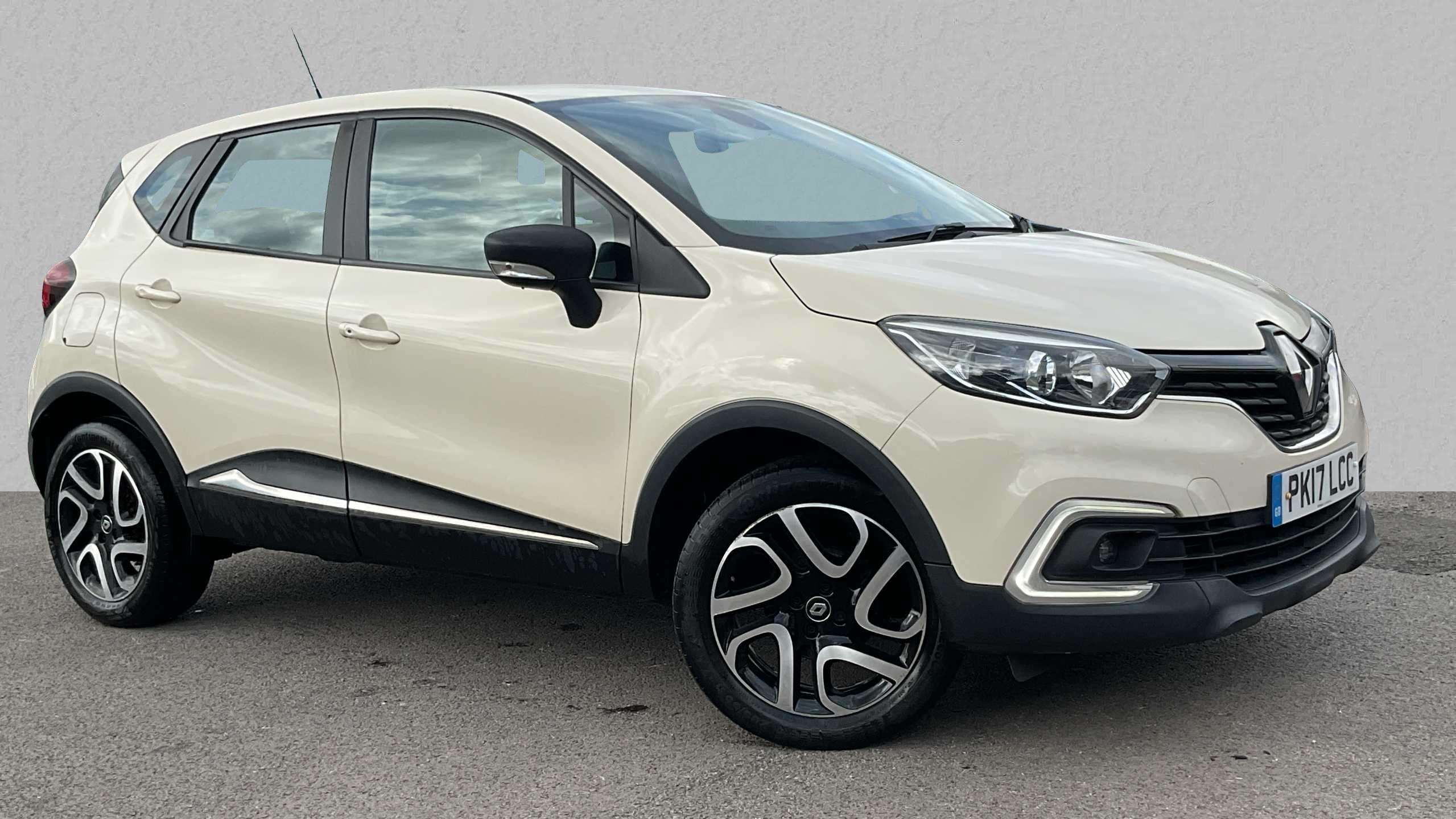 Main listing image - Renault Captur