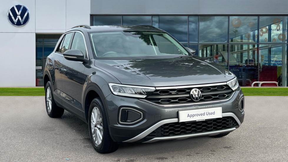 Main listing image - Volkswagen T-Roc