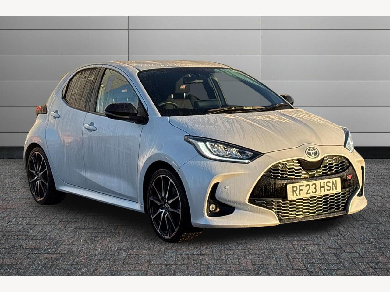 Main listing image - Toyota Yaris