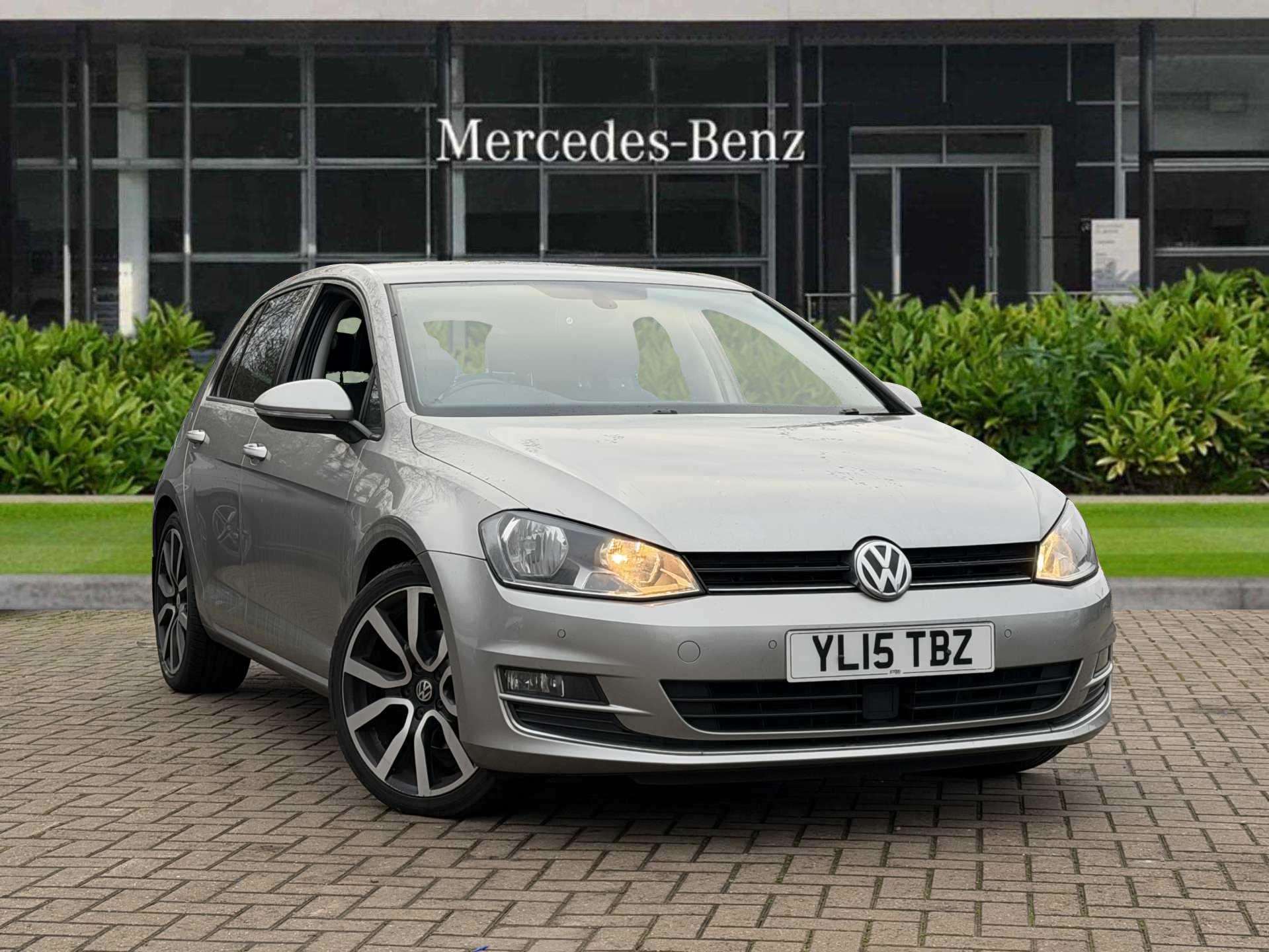 Main listing image - Volkswagen Golf