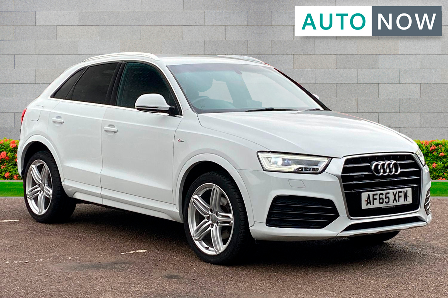 Main listing image - Audi Q3