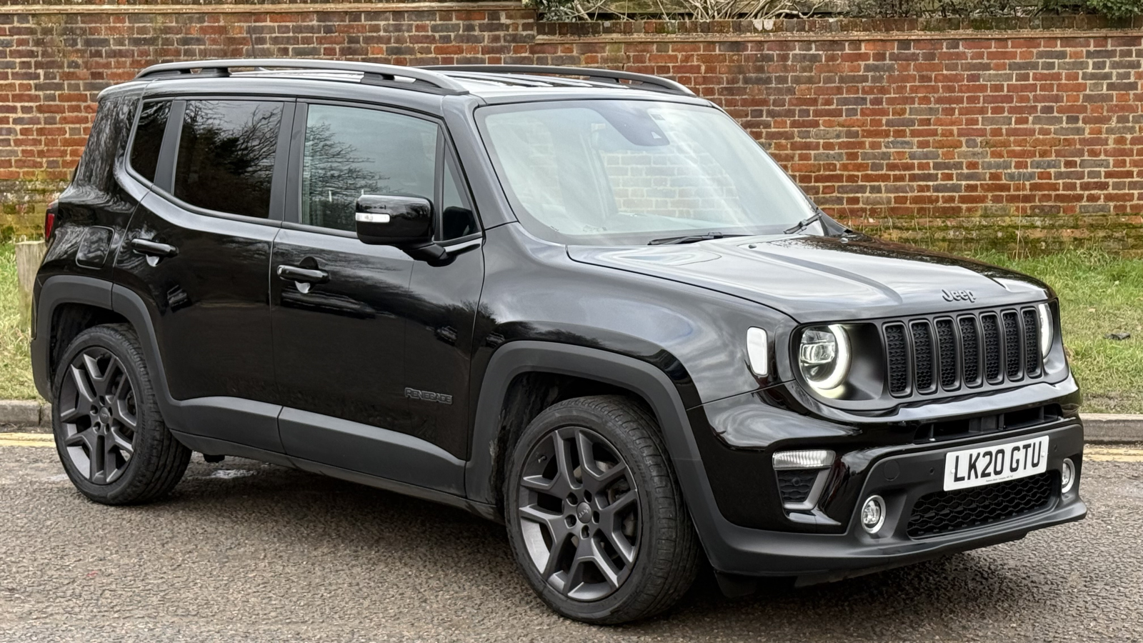 Main listing image - Jeep Renegade