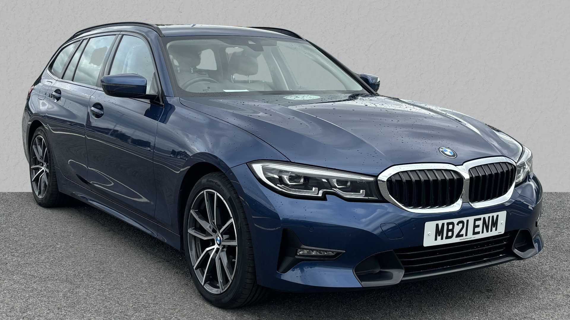 Main listing image - BMW 3 Series Touring