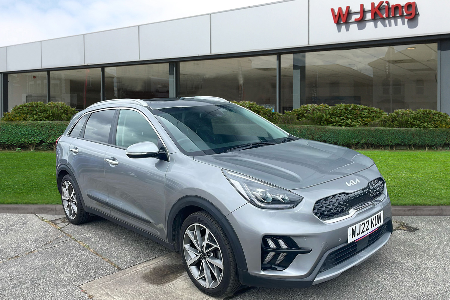 Main listing image - Kia Niro