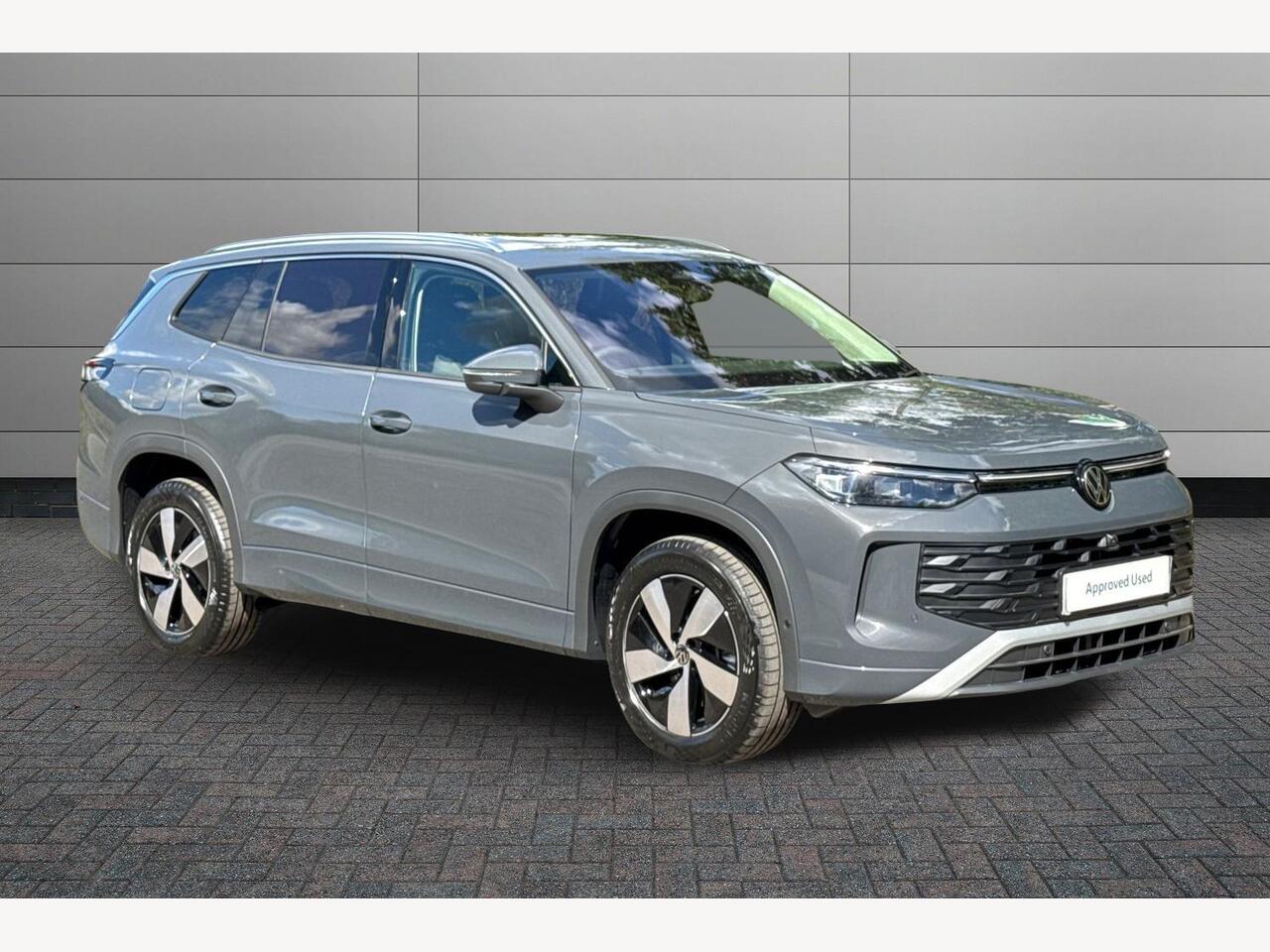 Main listing image - Volkswagen Tayron
