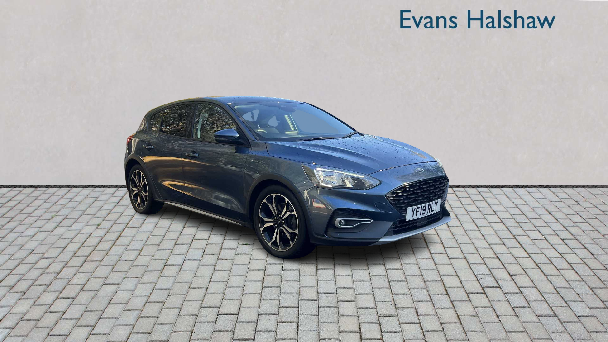 Main listing image - Ford Focus Active