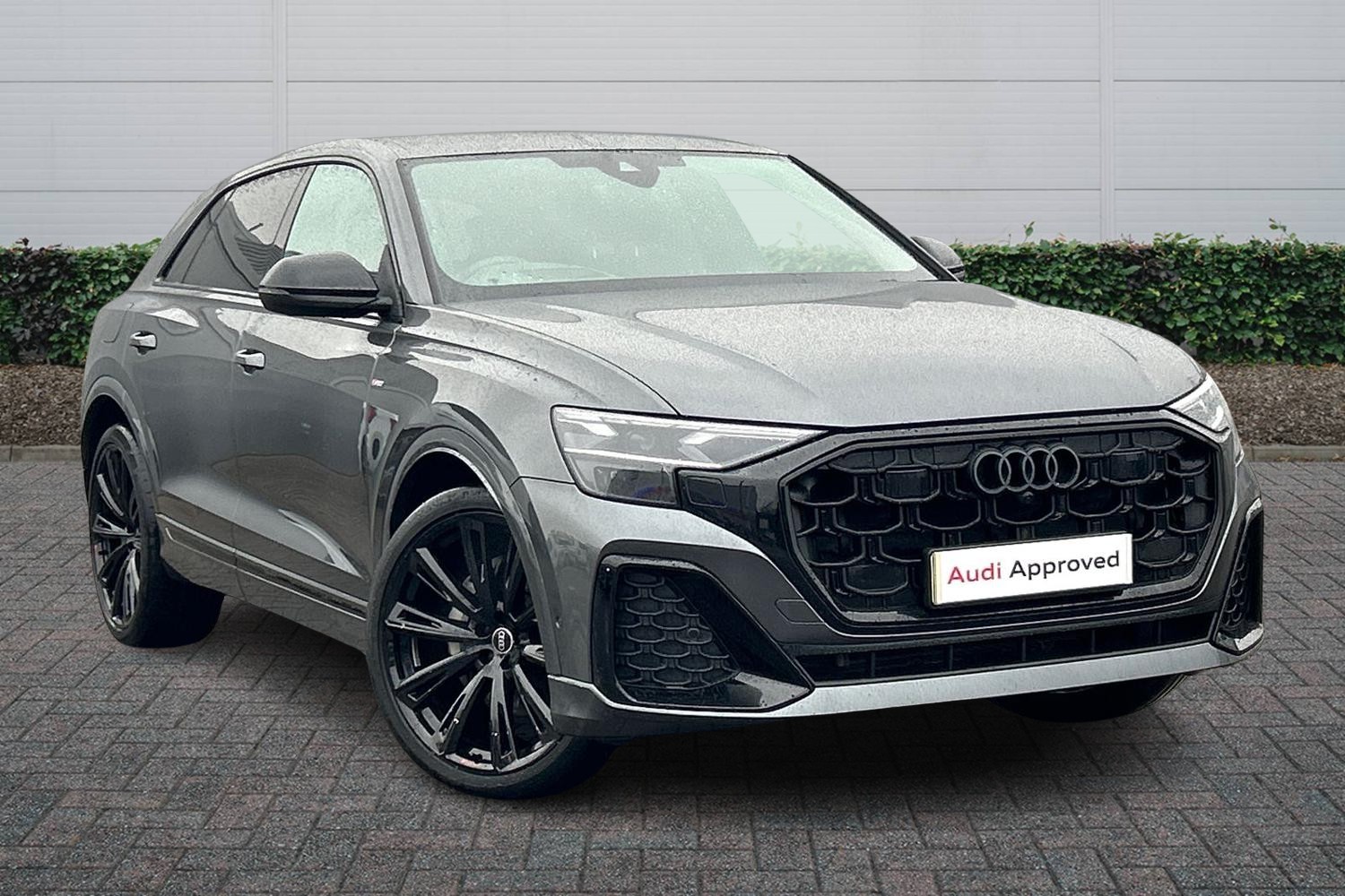 Main listing image - Audi Q8