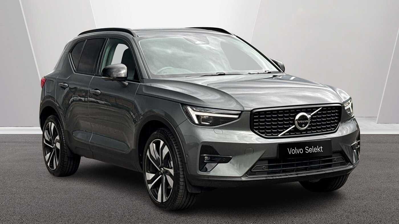 Main listing image - Volvo XC40