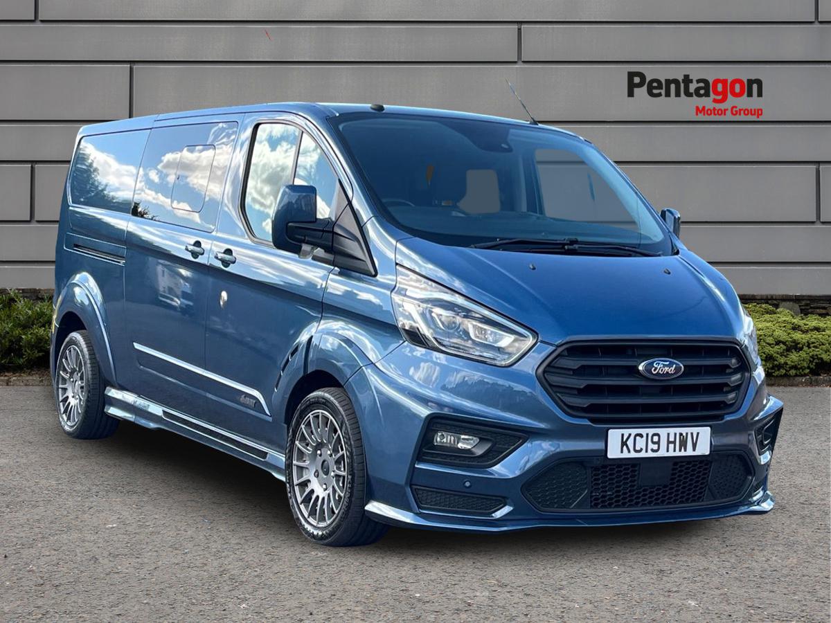 Main listing image - Ford Transit Custom