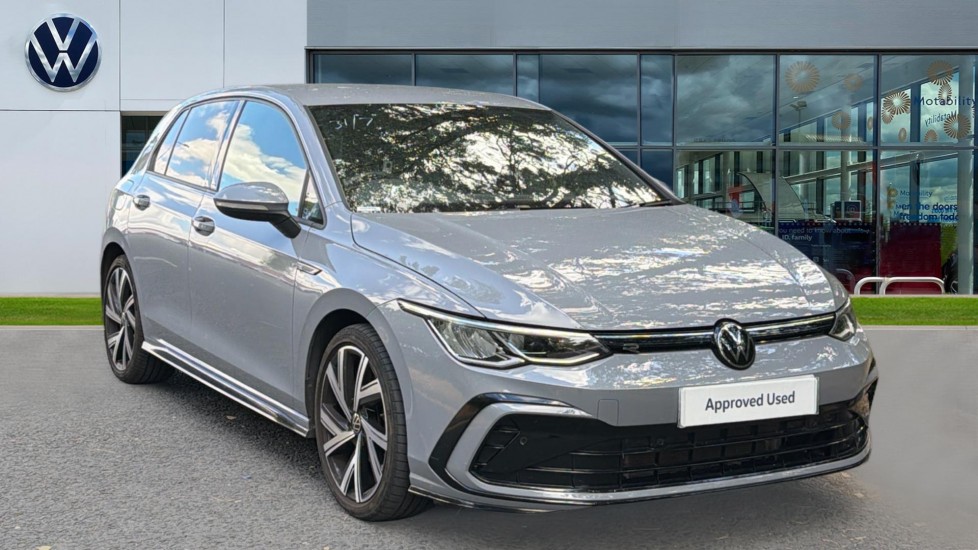 Main listing image - Volkswagen Golf