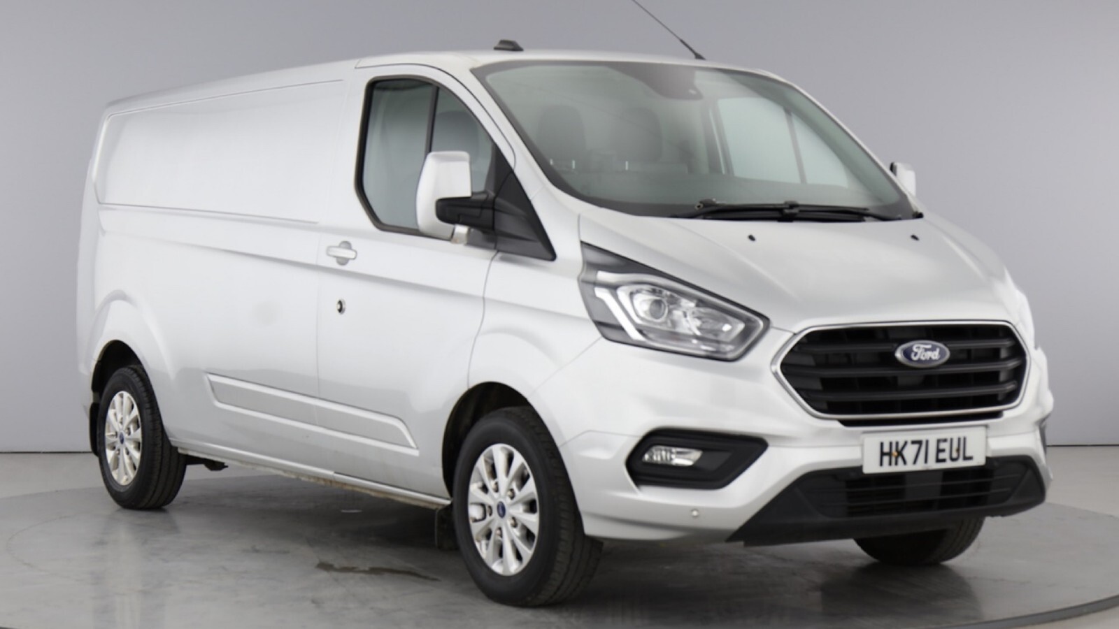 Main listing image - Ford Transit Custom