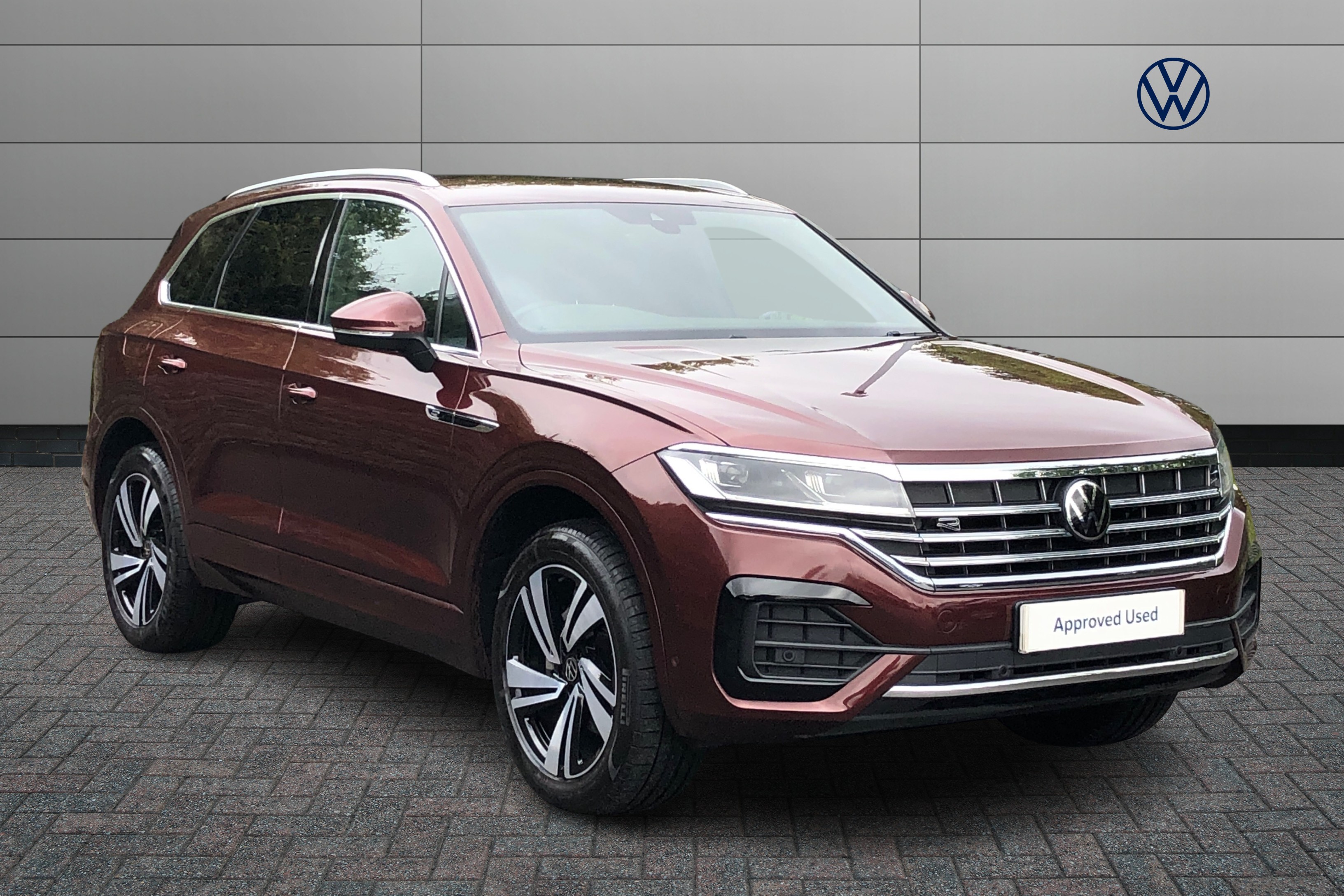 Main listing image - Volkswagen Touareg