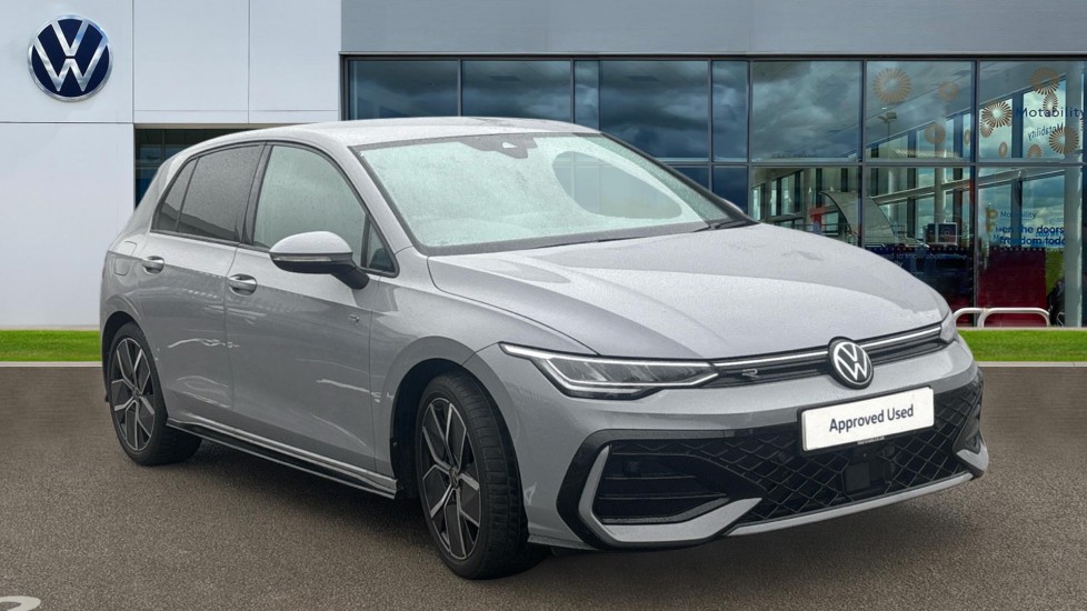 Main listing image - Volkswagen Golf