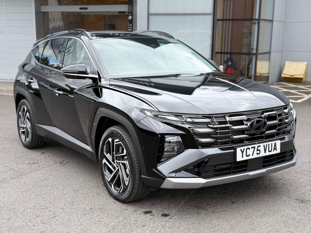 Main listing image - Hyundai Tucson