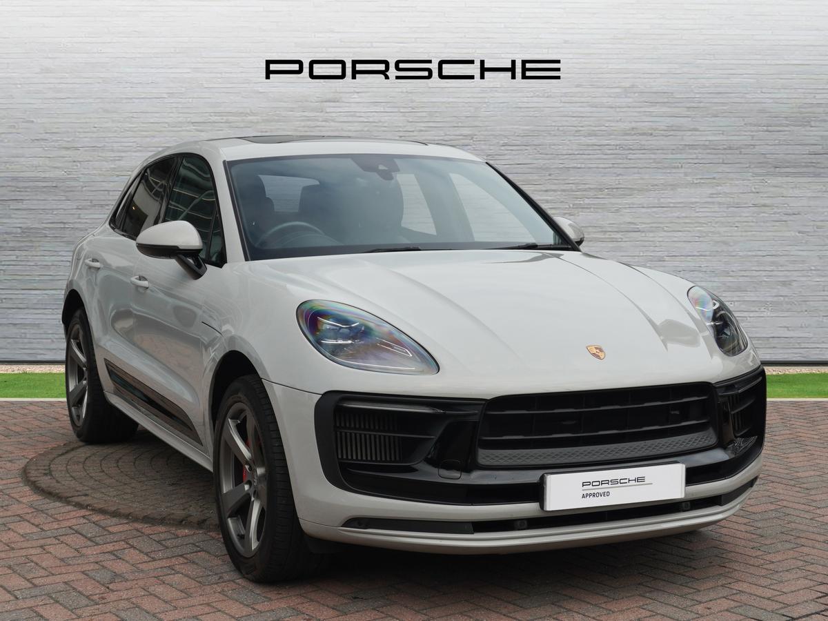 Main listing image - Porsche Macan