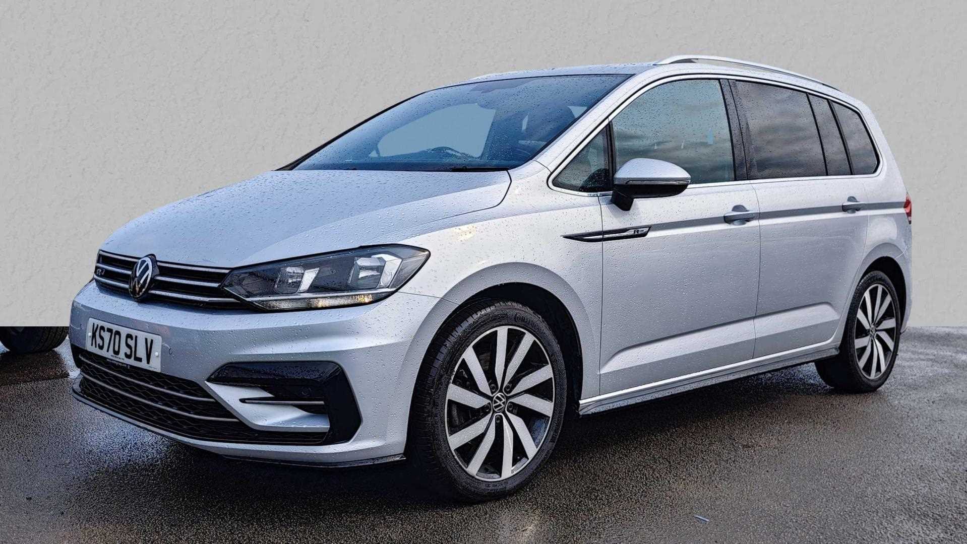 Main listing image - Volkswagen Touran