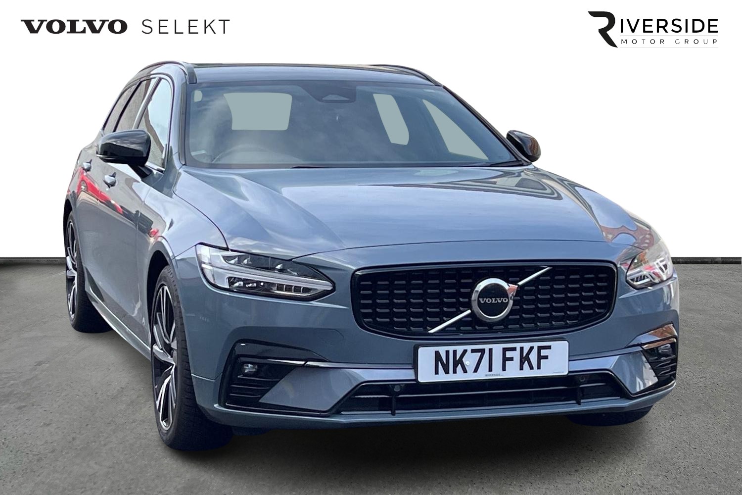 Main listing image - Volvo V90