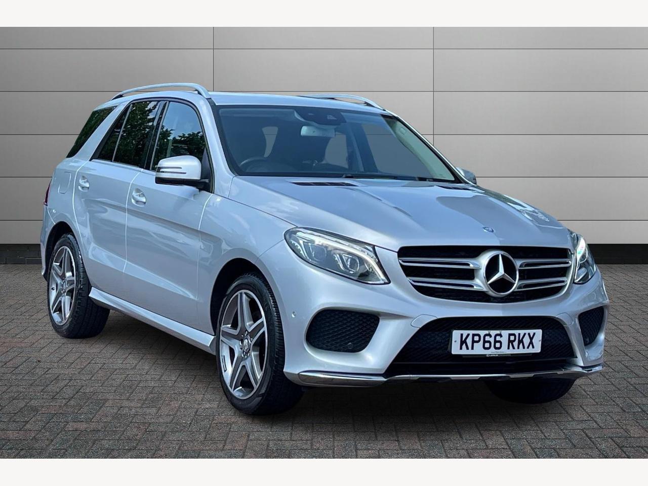 Main listing image - Mercedes-Benz GLE