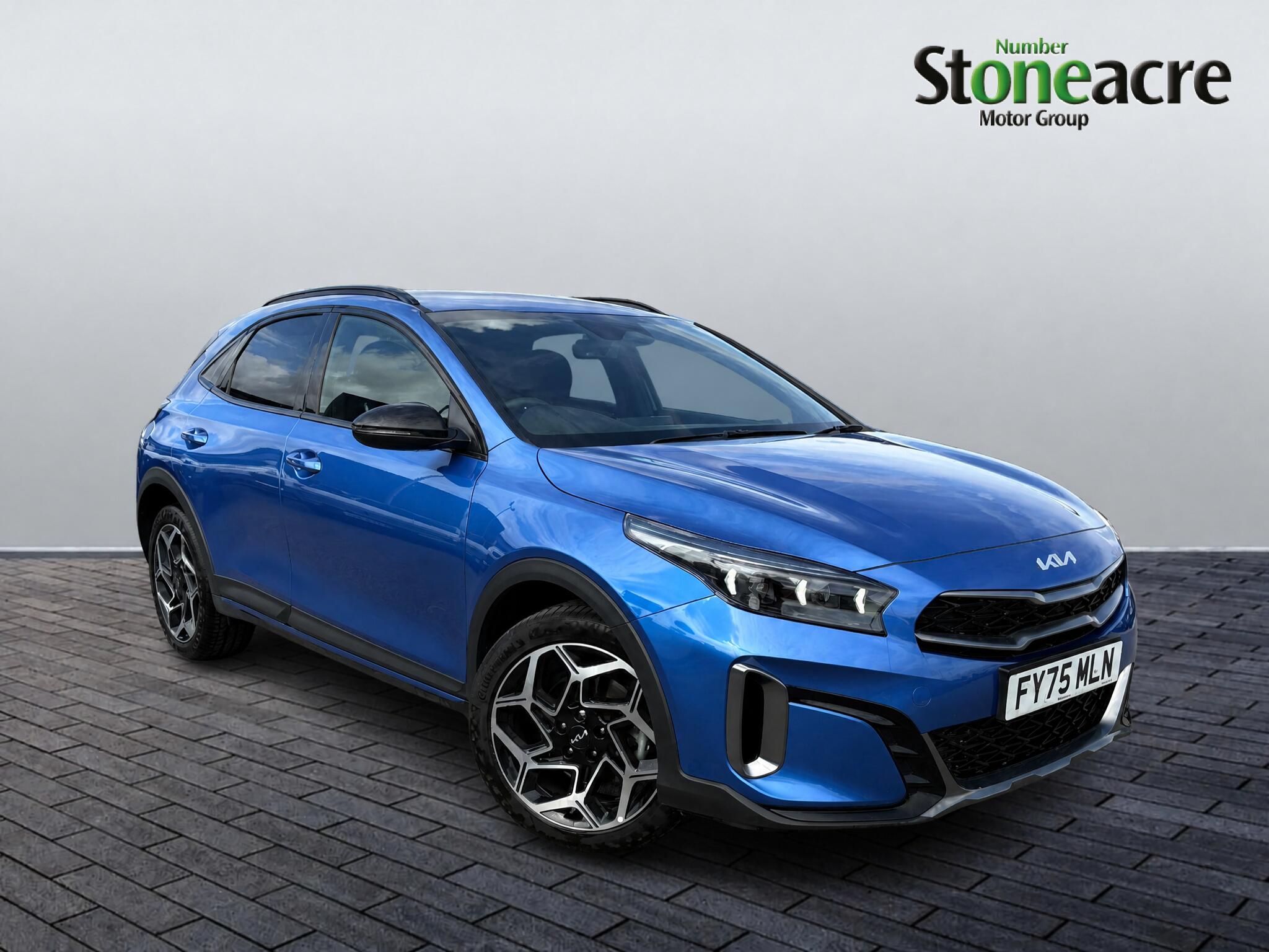 Main listing image - Kia XCeed