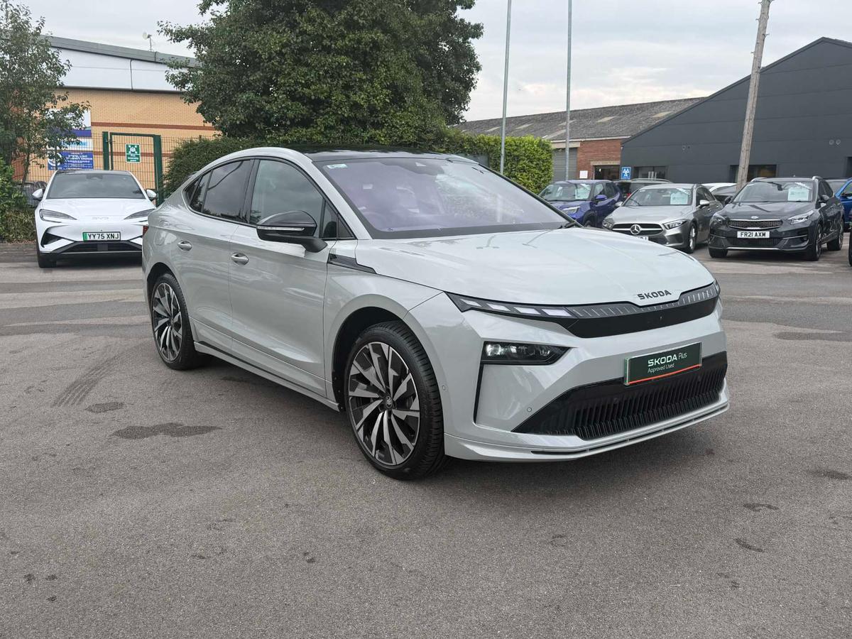 Main listing image - Skoda Enyaq