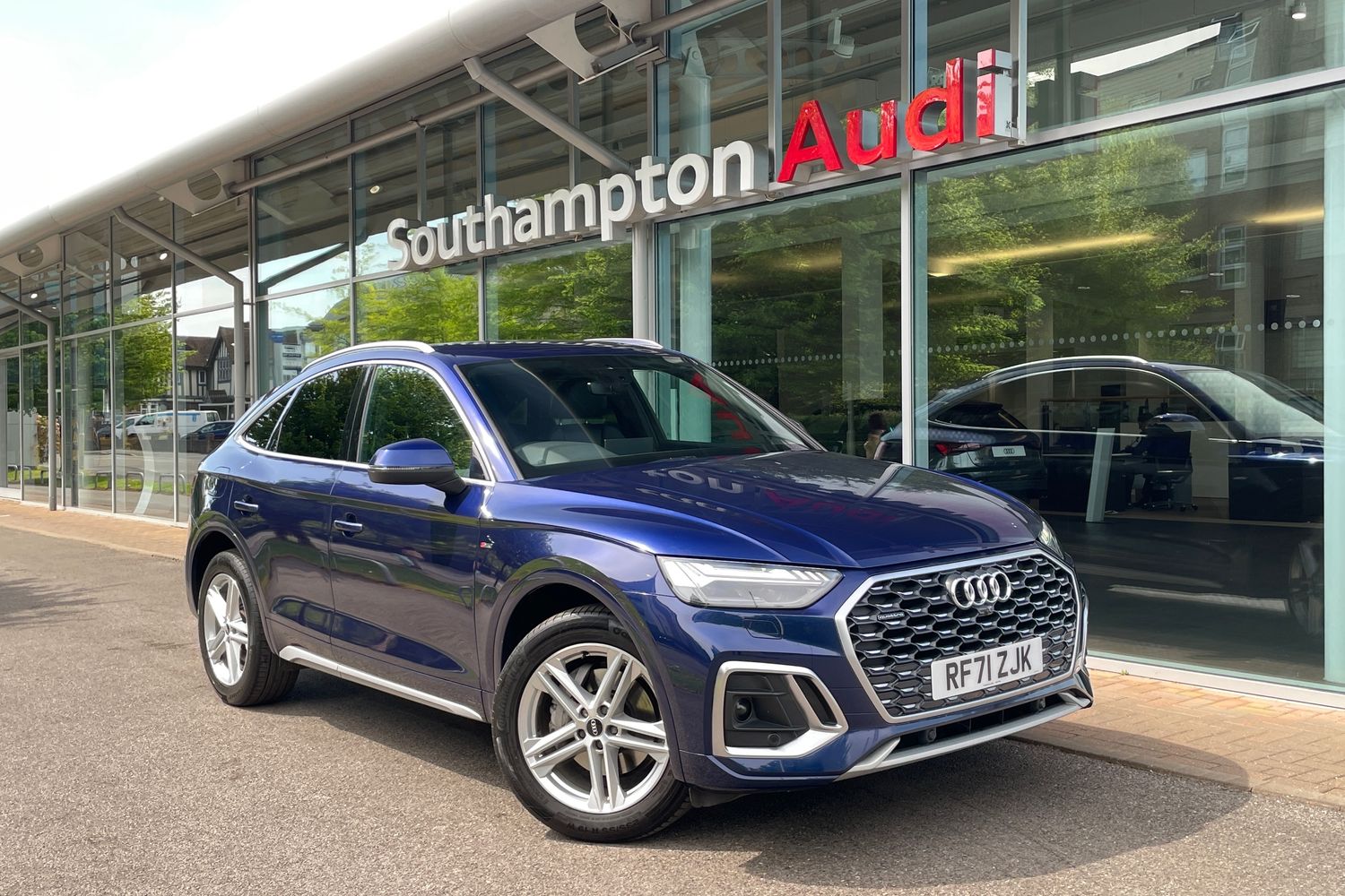Main listing image - Audi Q5 Sportback