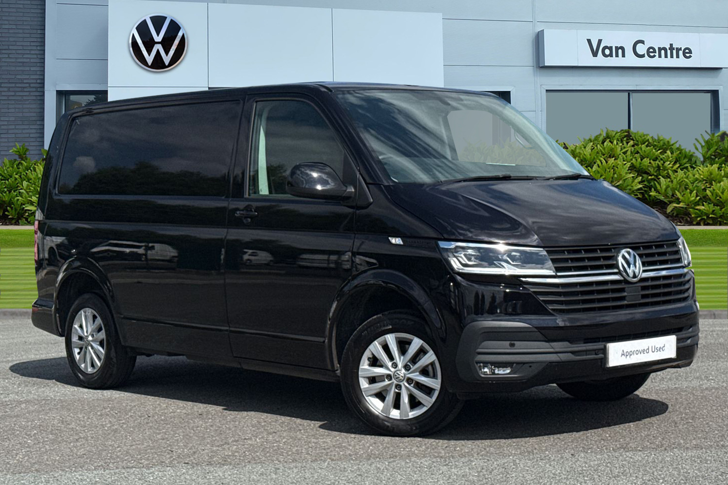 Main listing image - Volkswagen Transporter