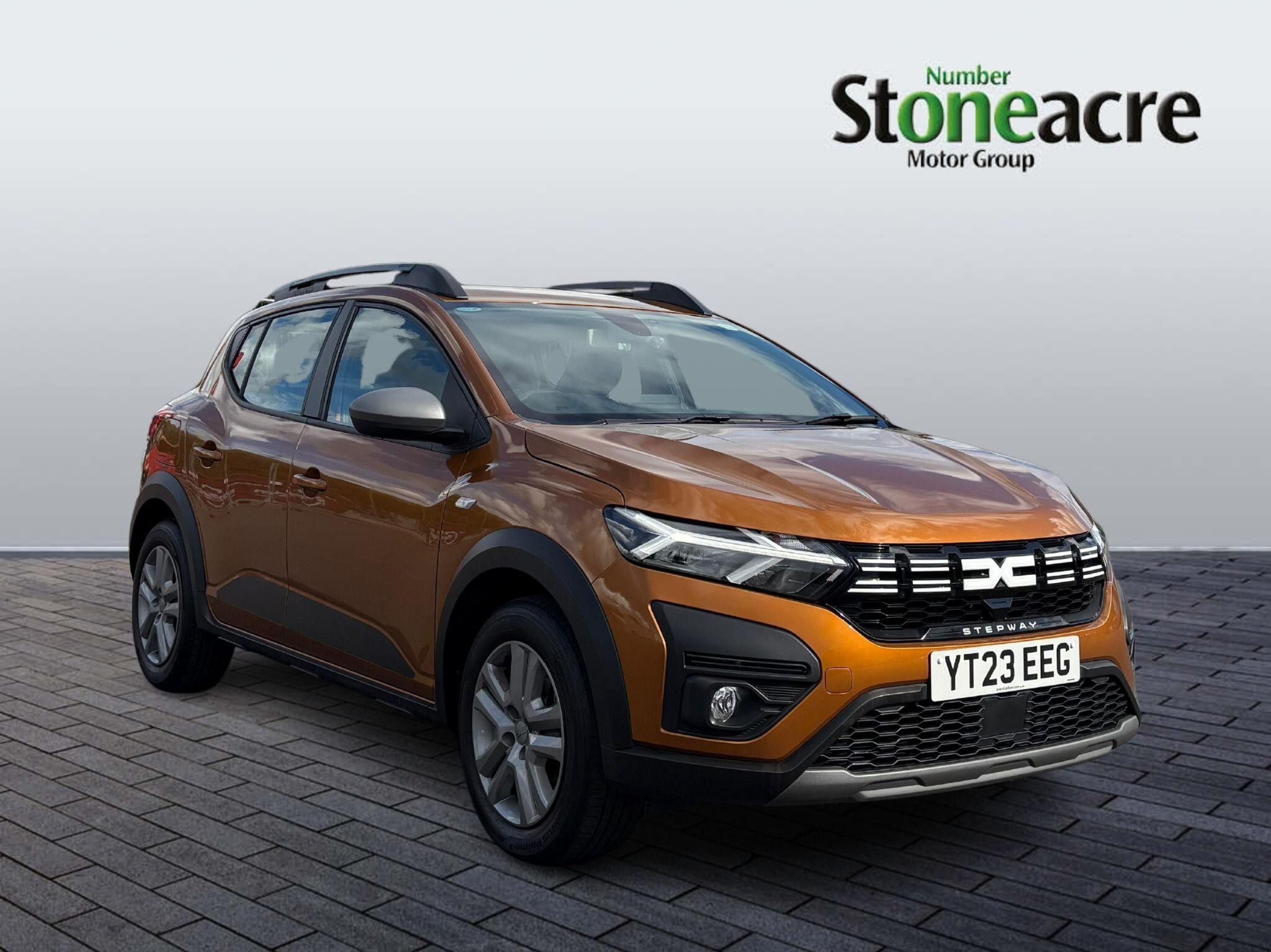 Main listing image - Dacia Sandero Stepway