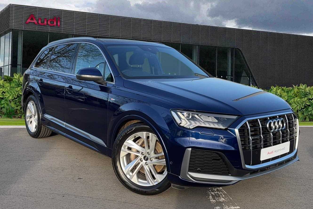 Main listing image - Audi Q7