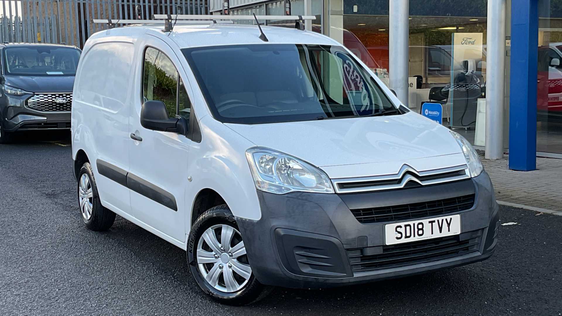 Main listing image - Citroen Berlingo Van