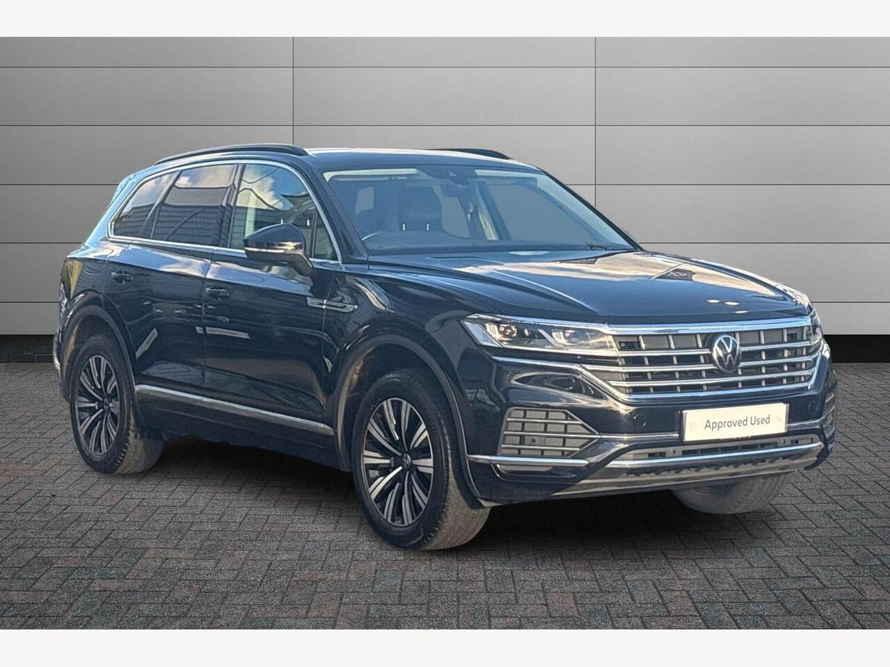 Main listing image - Volkswagen Touareg