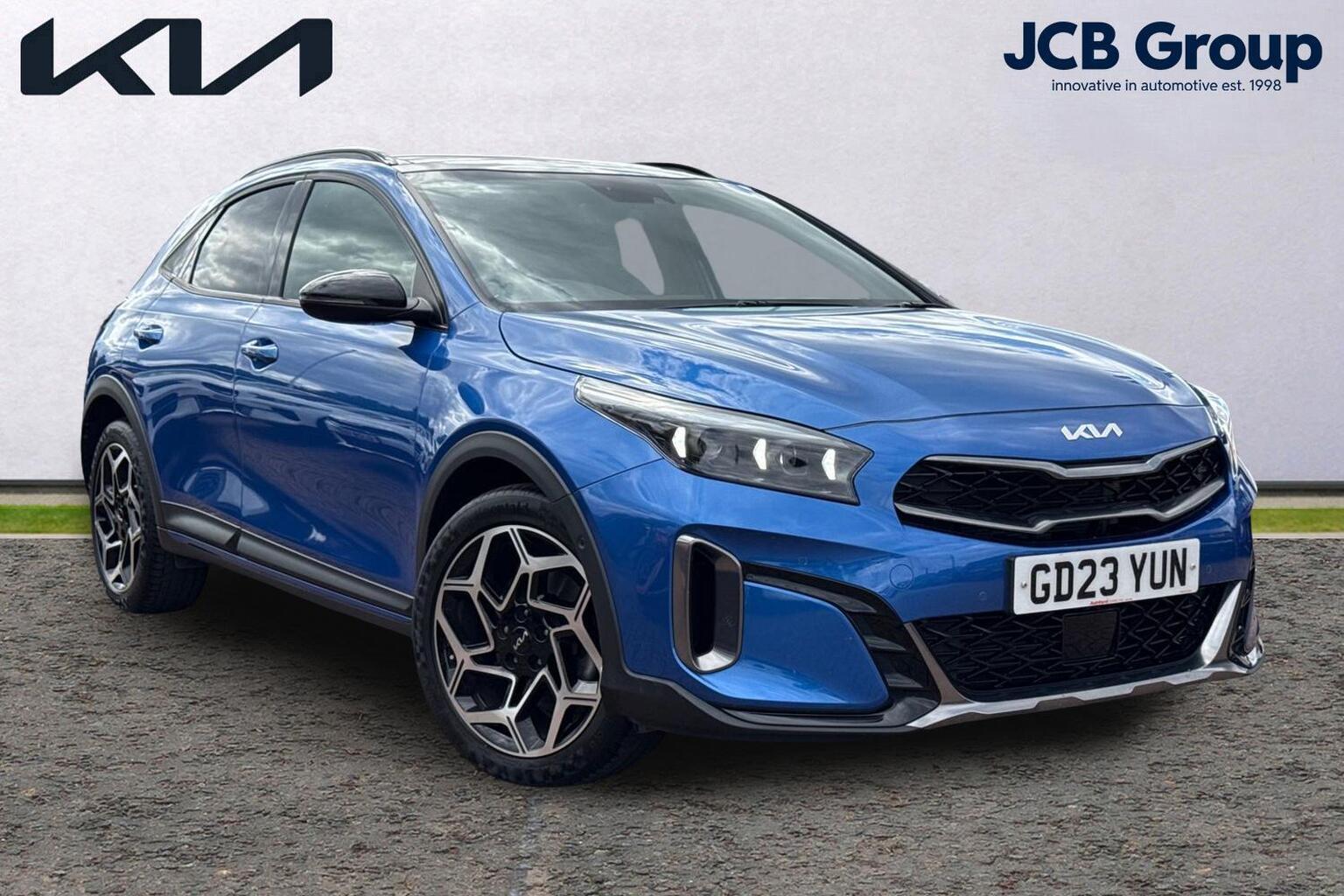 Main listing image - Kia XCeed
