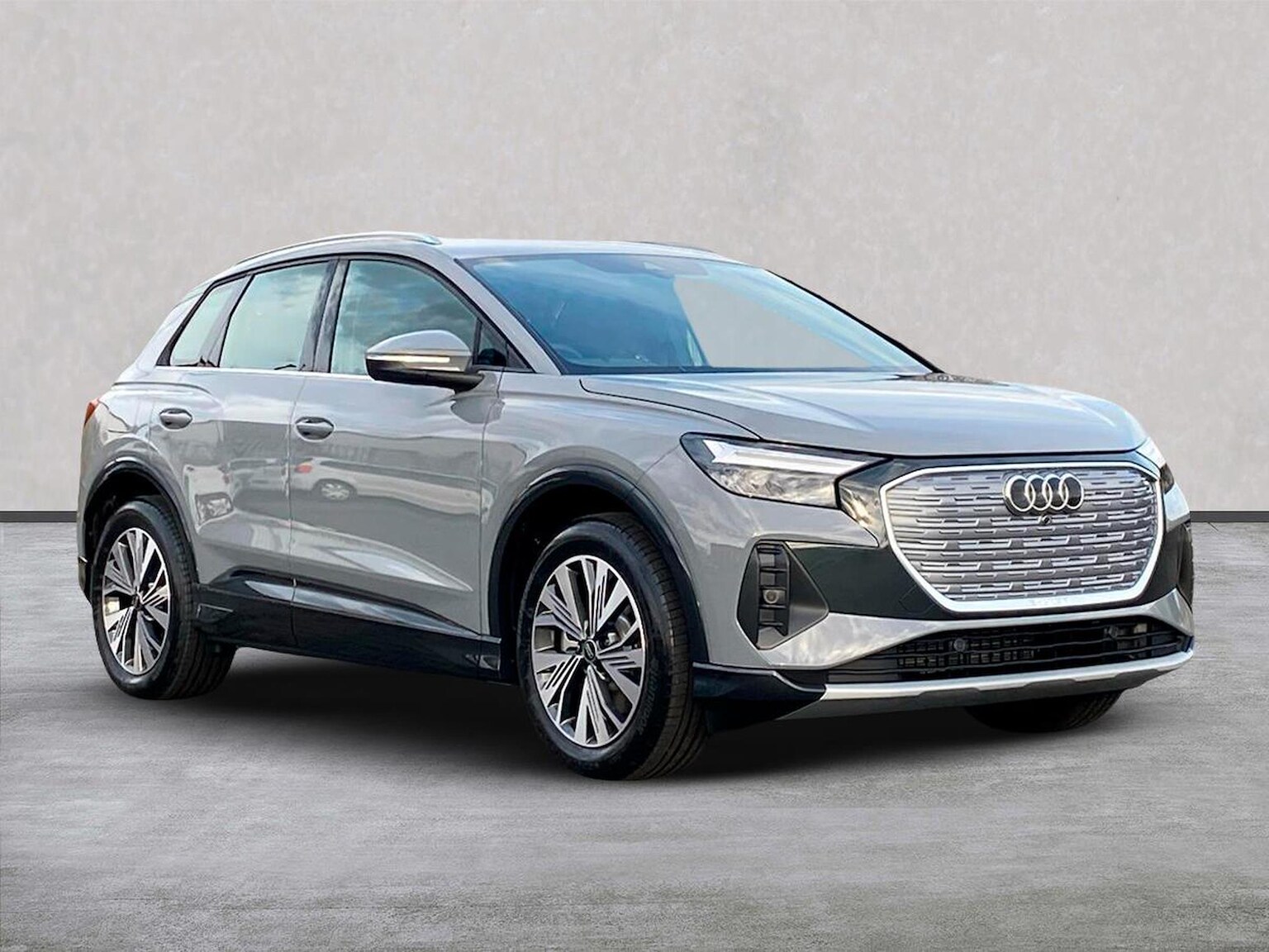 Main listing image - Audi Q4